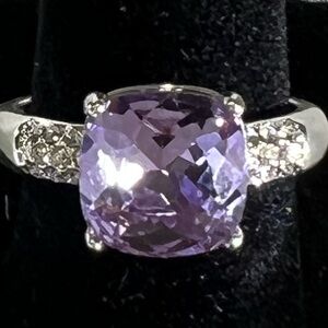 SWAROVSKI ELEMENTS Elegant Purple CRYSTAL Silver Ring size 8